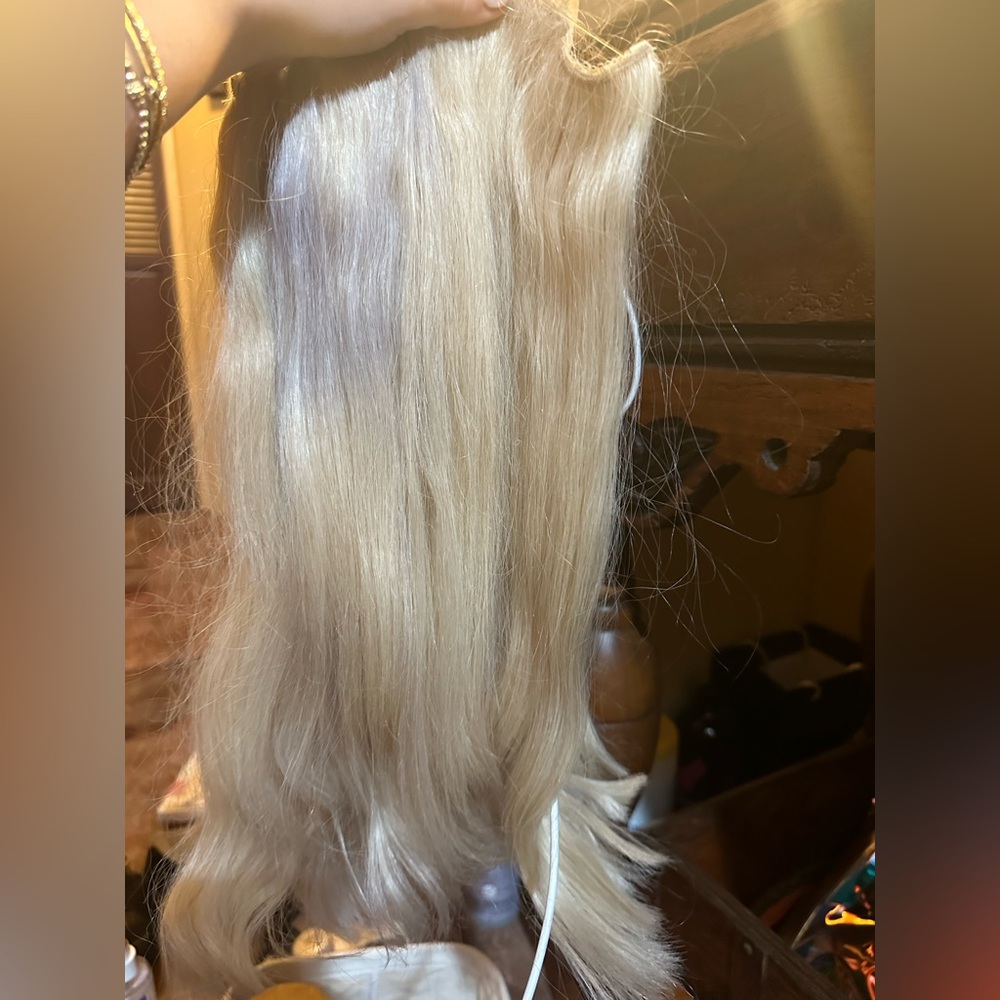 Remy hair extensions (halo)